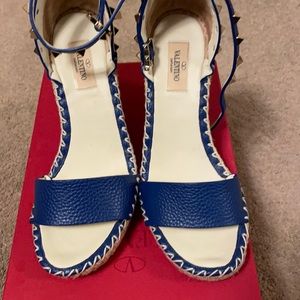 Valentino garvani wedges